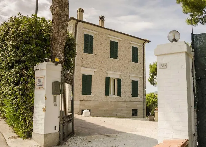 Affittacamere Villa Anna Marcelli