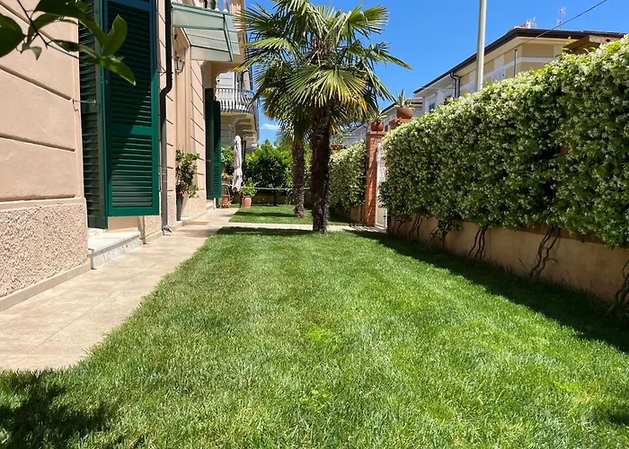 Bed and Breakfast Pura Vida Viareggio