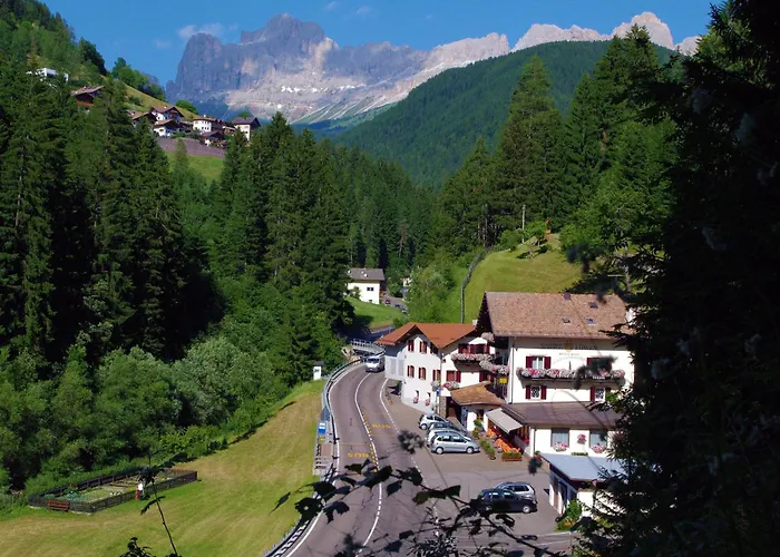 Gasthof Loewen Nova Levante