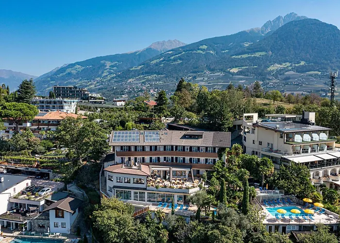 Hotel Bellevue Tirolo