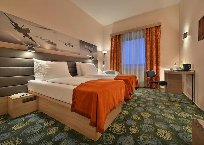 Ramada Airport Hotel Praga