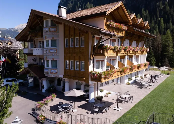 Alpenhotel Panorama Campitello di Fassa