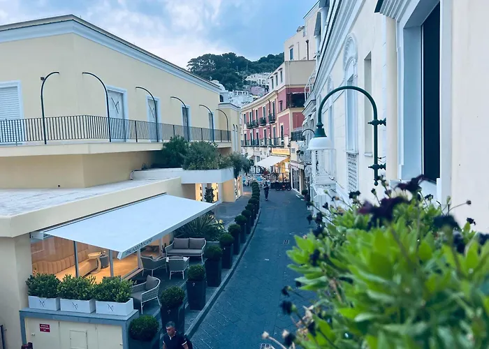 Piazzetta Diefenbach Capri