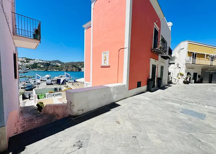 Clorinda - Immobilevante Ponza