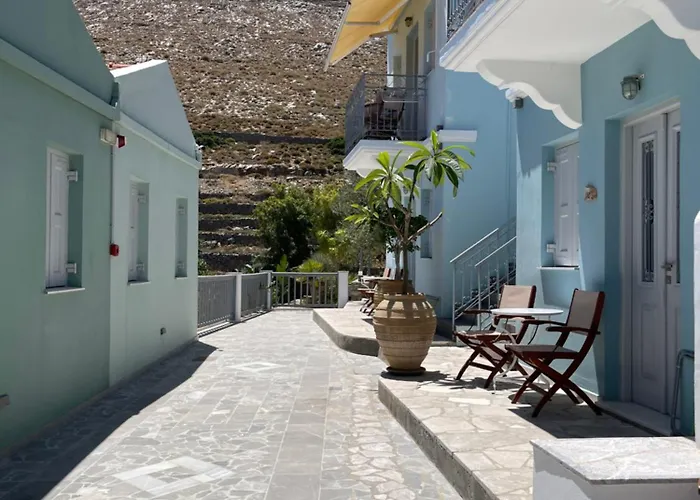Niriides Hotel Apartments Sými