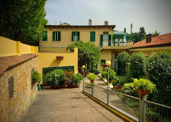 Le Residenze dei Serravallo Trieste
