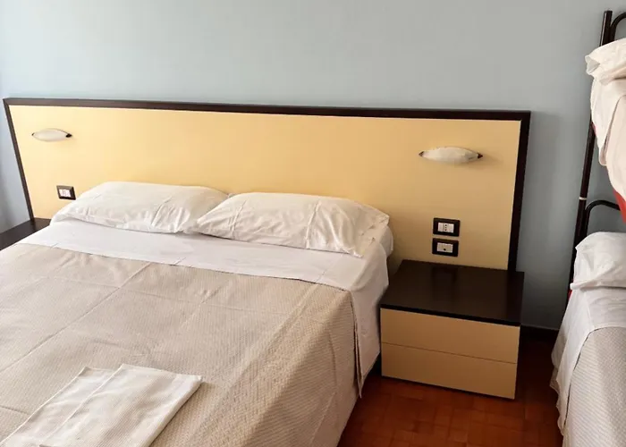 Hotel Pensione Bologna Alba Adriatica