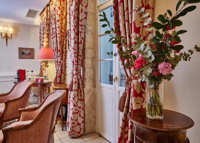 Hotel Le Relais Montmartre Parigi