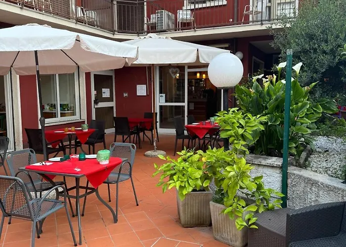 Hotel Garnì Capinera Garda 