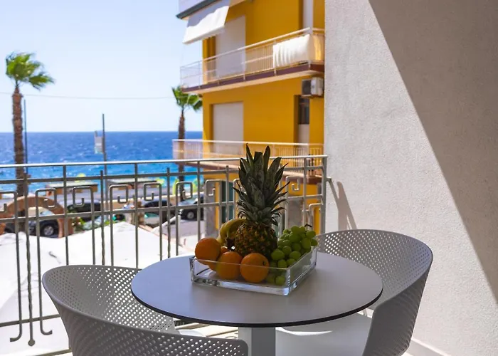 Atena Room Letojanni
