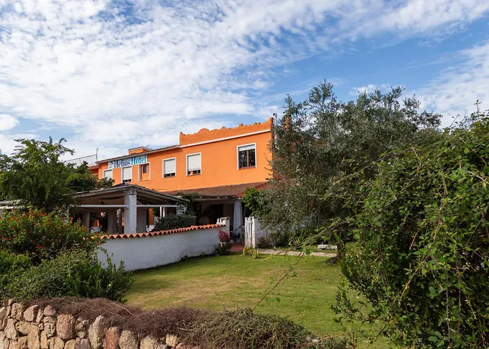 Helios Hotel San Teodoro 