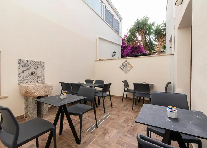Room 86 San Vito Lo Capo