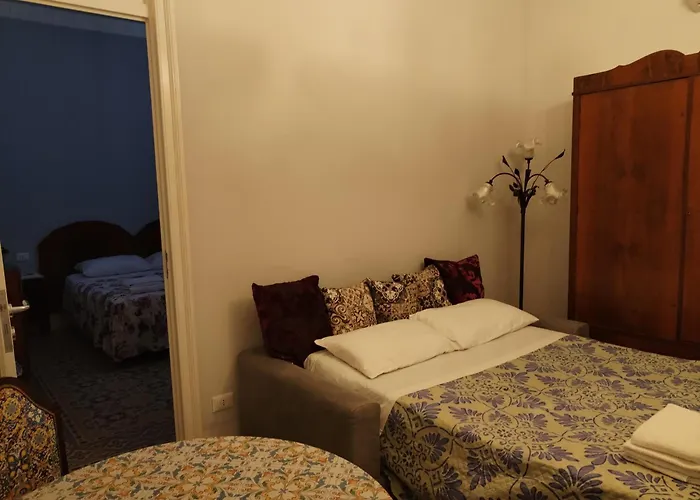 Battisti 18 Vintage Rooms Palermo