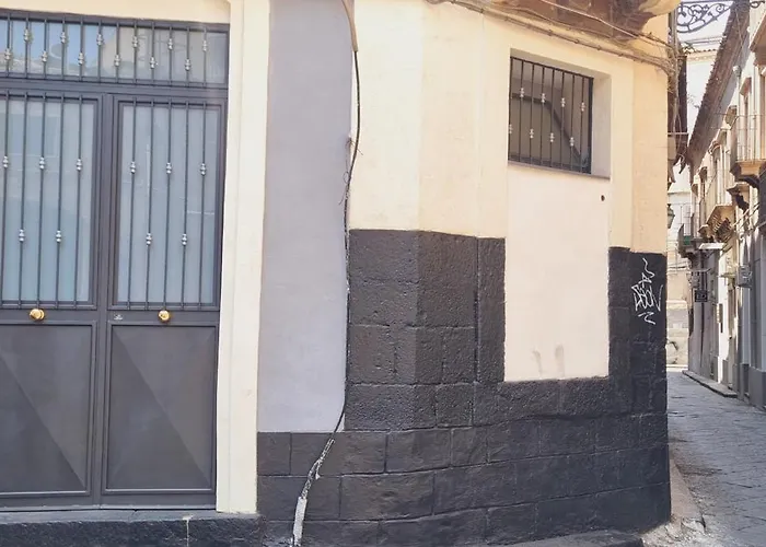 Hotel Domus Cestai Catania