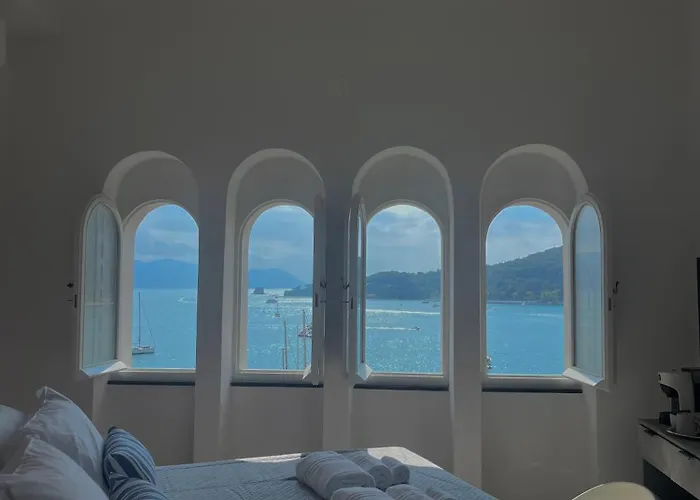 Hotel Le Finestre Veneris Porto Venere