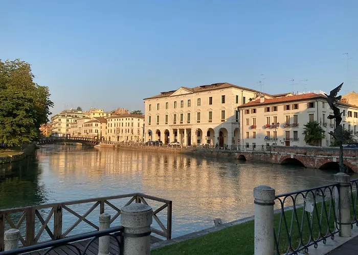 Maison Altinia, locazione in centro storico a due passi dalla stazione Treviso