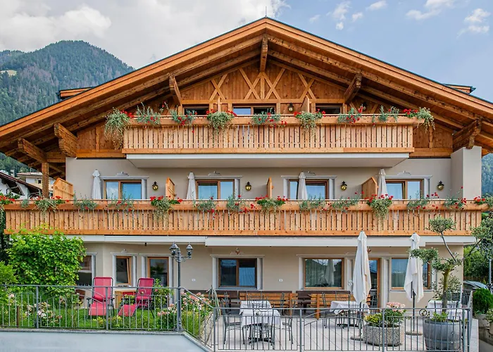 Bed and Breakfast Garni Stuebele Tirolo