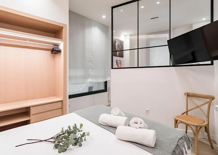 Aparthotel Charming La Almudena Madrid