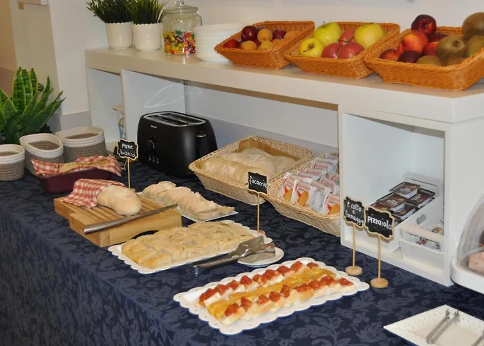 Hotel Susy - Bakery&Gluten Free - direttamente su viale Dante a due passi dal mare Riccione