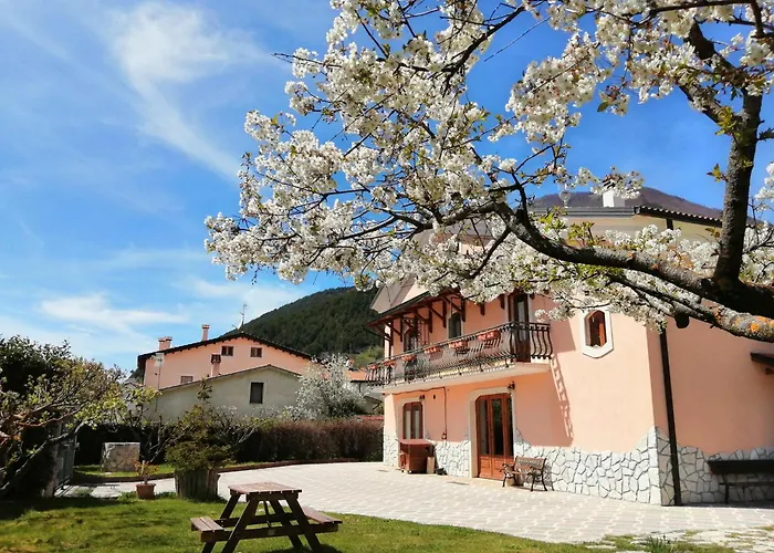 Da Nonna Li Rooms And Breakfast Villetta Barrea