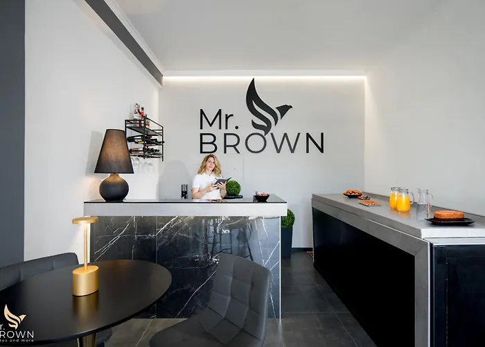 Mr Brown Home And Suites Roma