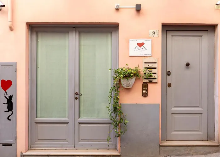 LA FIABA DEL CARTAZUCCHERO Possibilità di self check-in Arezzo