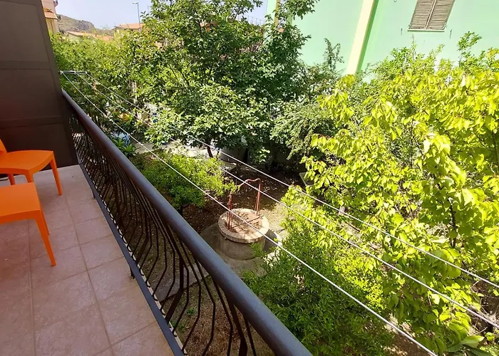 La terrazza del Sole Guest House Bosa