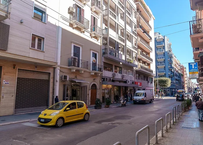 Hotel Via Prospero Petroni 9 - BARI STAZIONE -