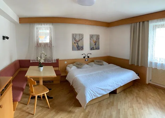 Bed&Breakfast Garnì Tobià Campitello di Fassa