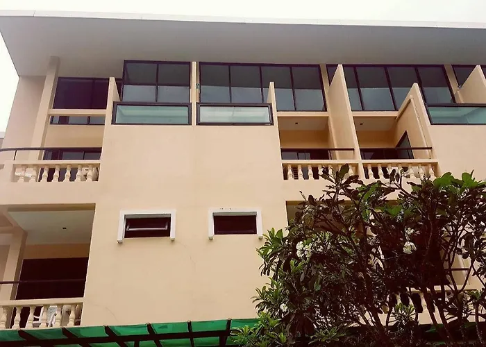 Royal Waves Hotel Patong