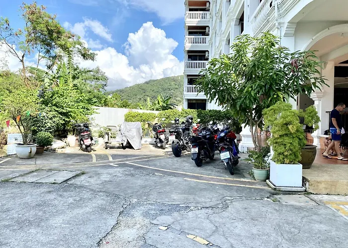 H.R.K.Resort Patong