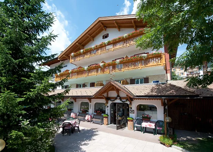 Hotel Cristallo Vigo di Fassa