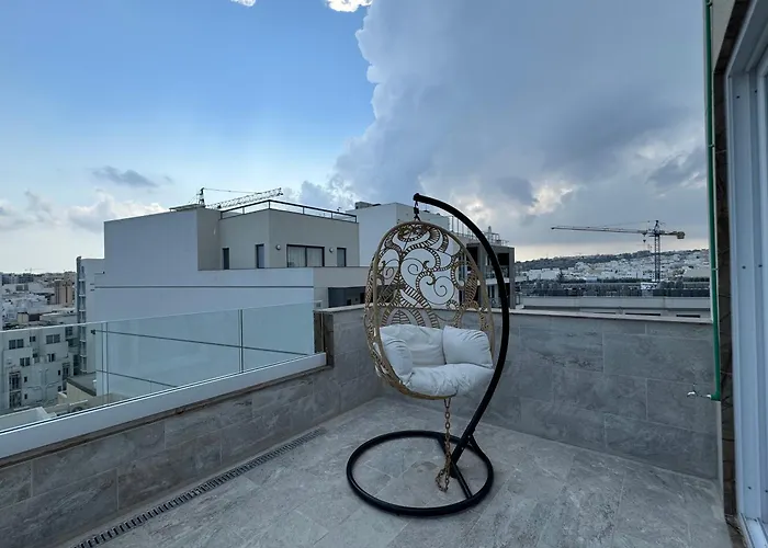 Balcony Studios San Giuliano