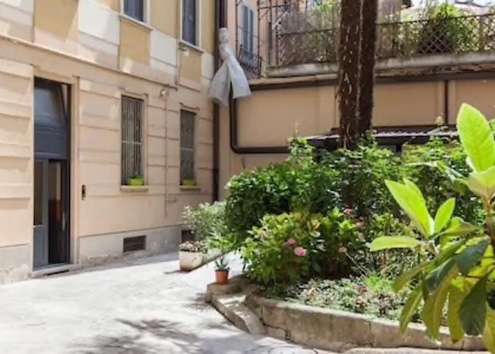 Exquisite Stay Via Crema Milano