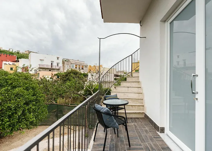 Bed and Breakfast Il Poeta nella Vigna Procida
