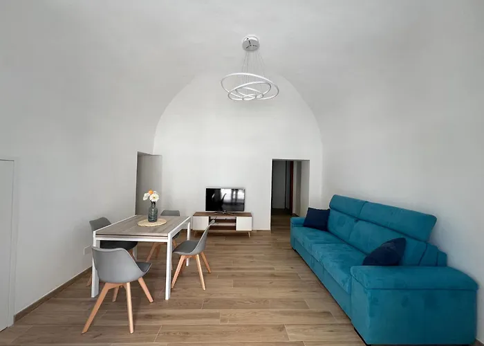 Marina Home Bari