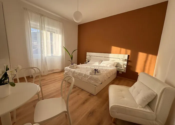 B&B Compare Felice Salerno