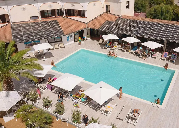 Hotel Zeta Club San Teodoro Le Rose