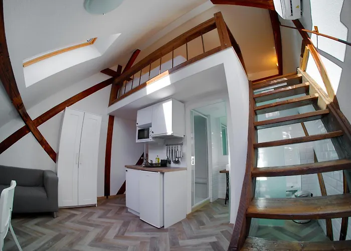 Tóni Villa Budapest