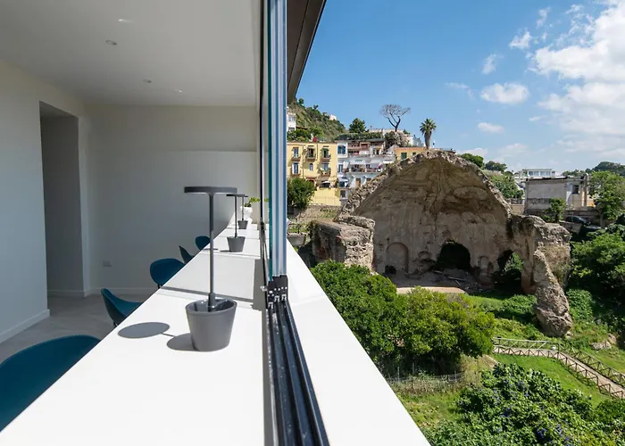 Bed and Breakfast Domus Diana Bacoli