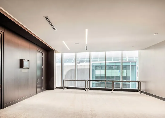 The Douglas, Autograph Collection Vancouver