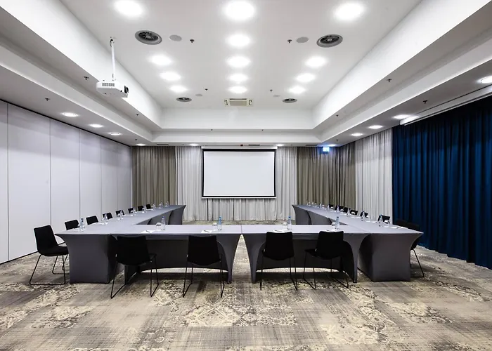 Hotel Courtyard By Marriott Warsaw Airport