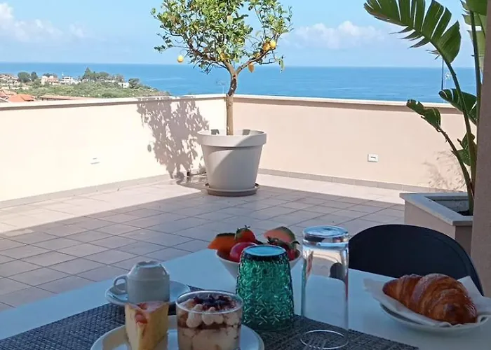 Middle Town Palace Tropea