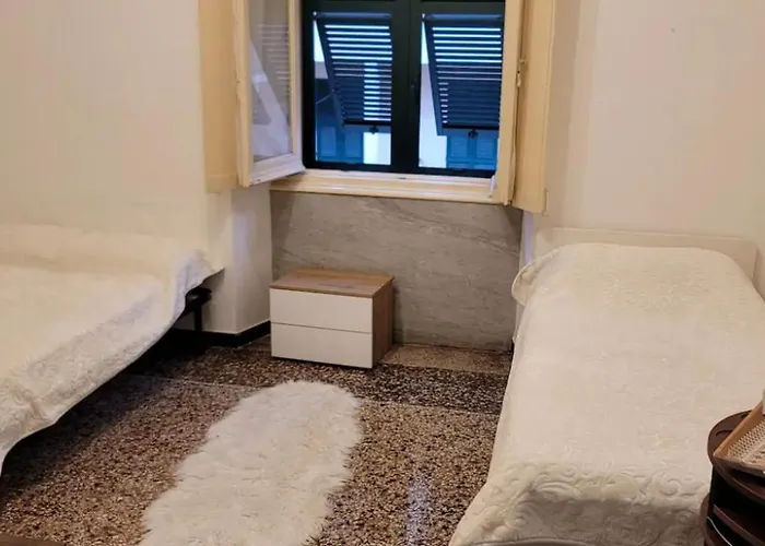 Bed and Breakfast The Friend'S Hause Genova
