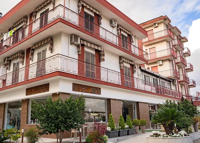 HOTEL 1+1 di C.Costabile&f.lli Pontecagnano