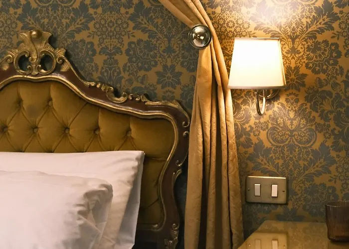 Hotel Ll H O T E L S A N G A L L O Ll Venezia