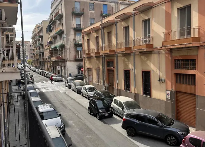 La Sicula Atene City Central House 200 Mt From Metro Giuffrida Catania