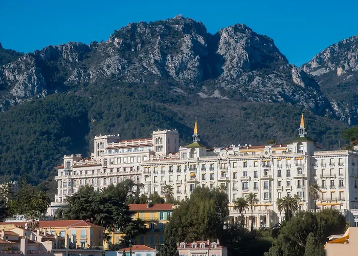 Résidence Hôtelière Chambord au coeur de Menton - entièrement rénovée