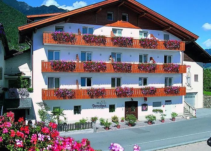 Garni Hotel Dorothea Tirolo