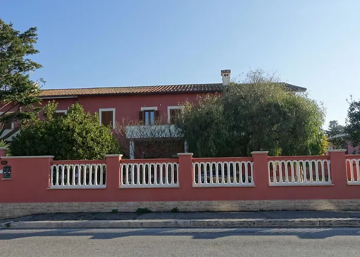 Podere Monfalcone Guest House Fiumicino